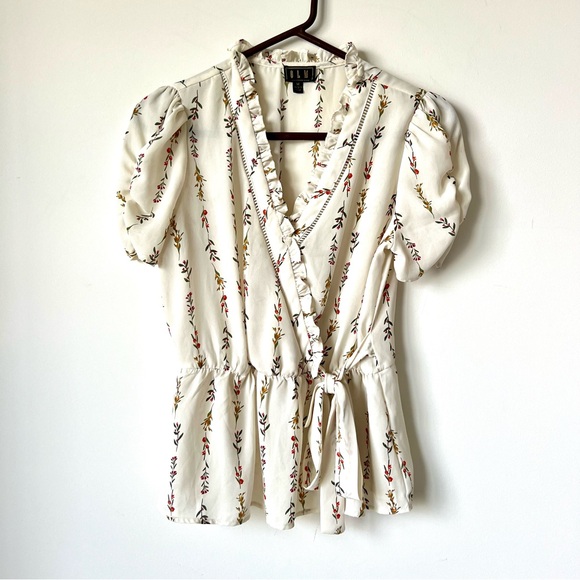 OLM Floral Ruffled Surplice Short Sleeve Peplum Blouse—SZ. Medium - Picture 15 of 16